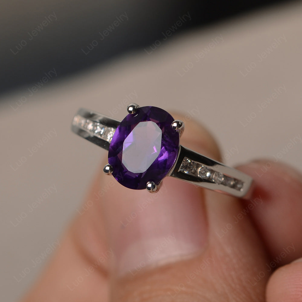 Classic Oval Amethyst Engagement Ring | LUO