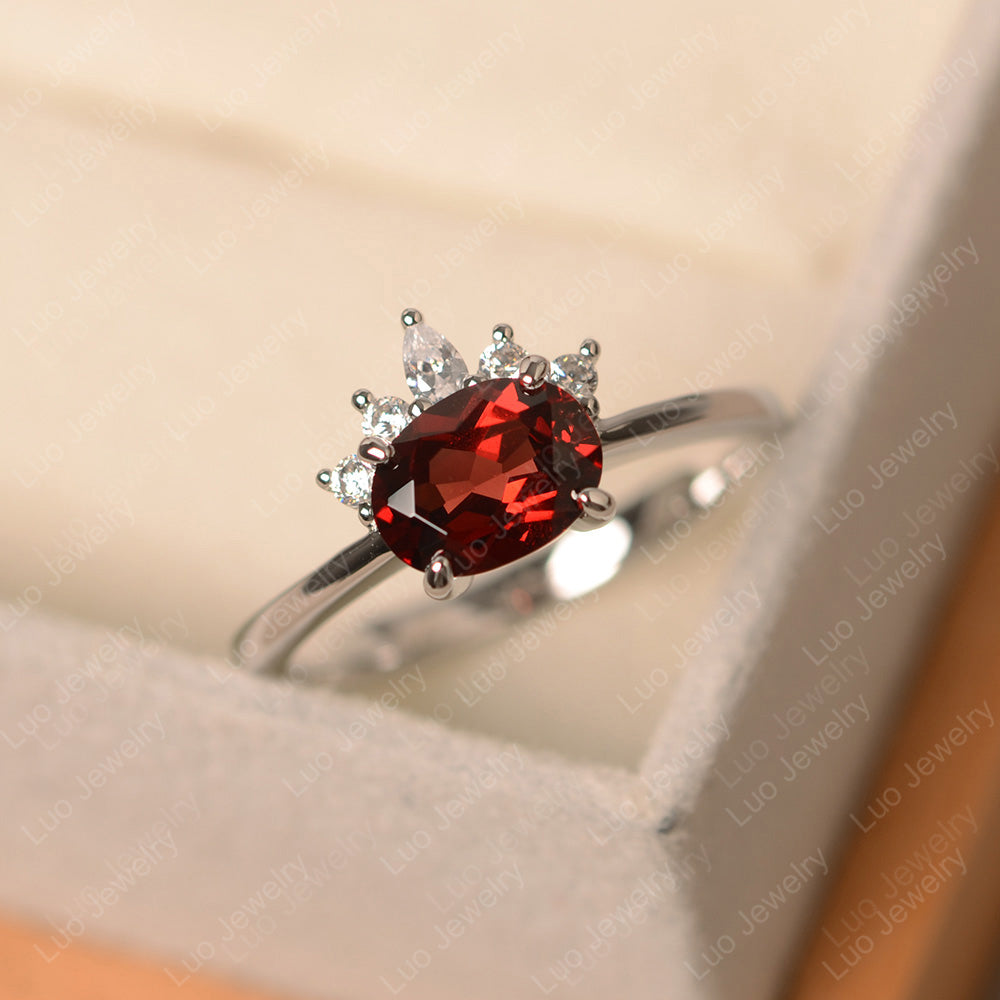 Vintage Garnet Ring East West Oval Cut Ring | LUO