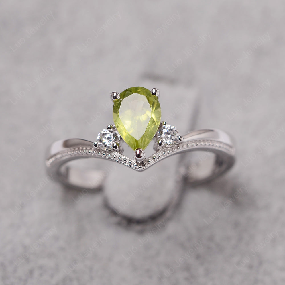 Natural Peridot Drop Pear Crown Ring popular