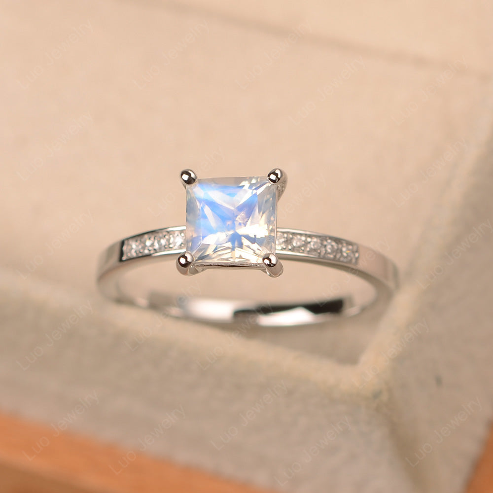 simple princess cut rings