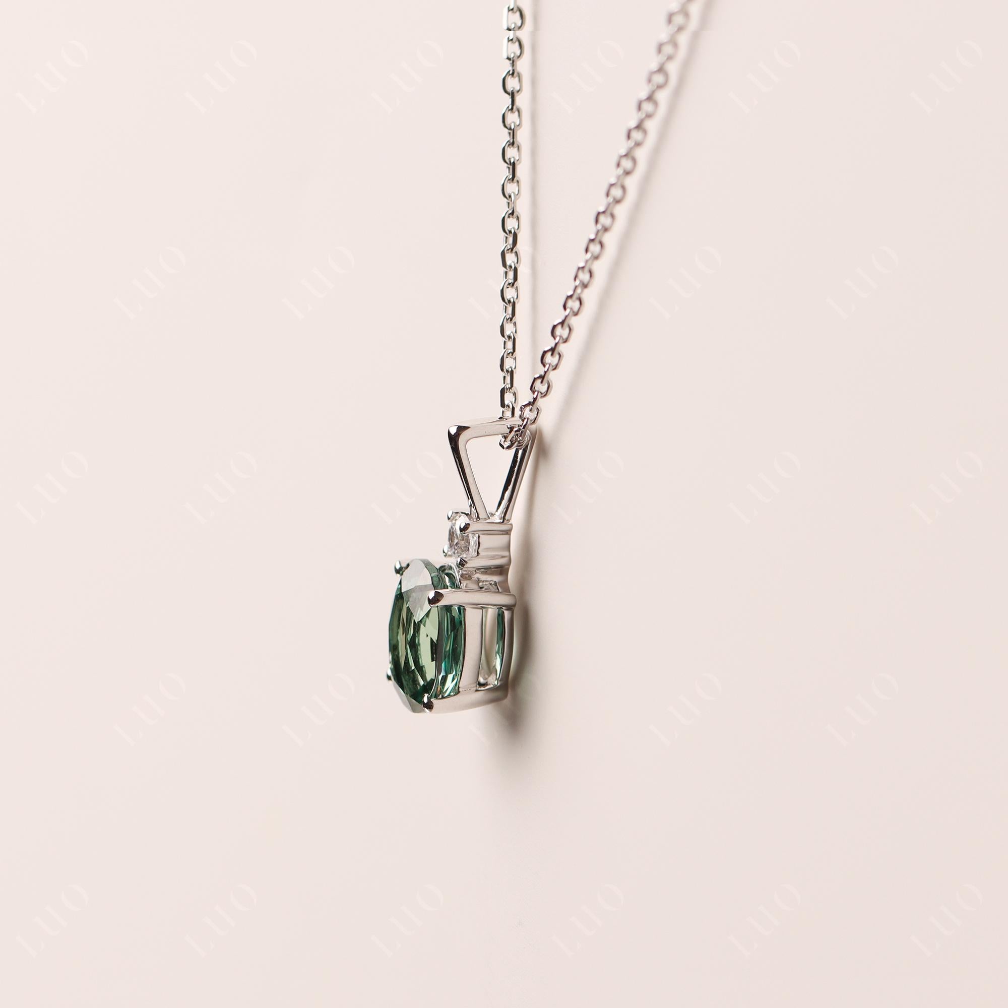 Simple Oval Green Sapphire Necklace