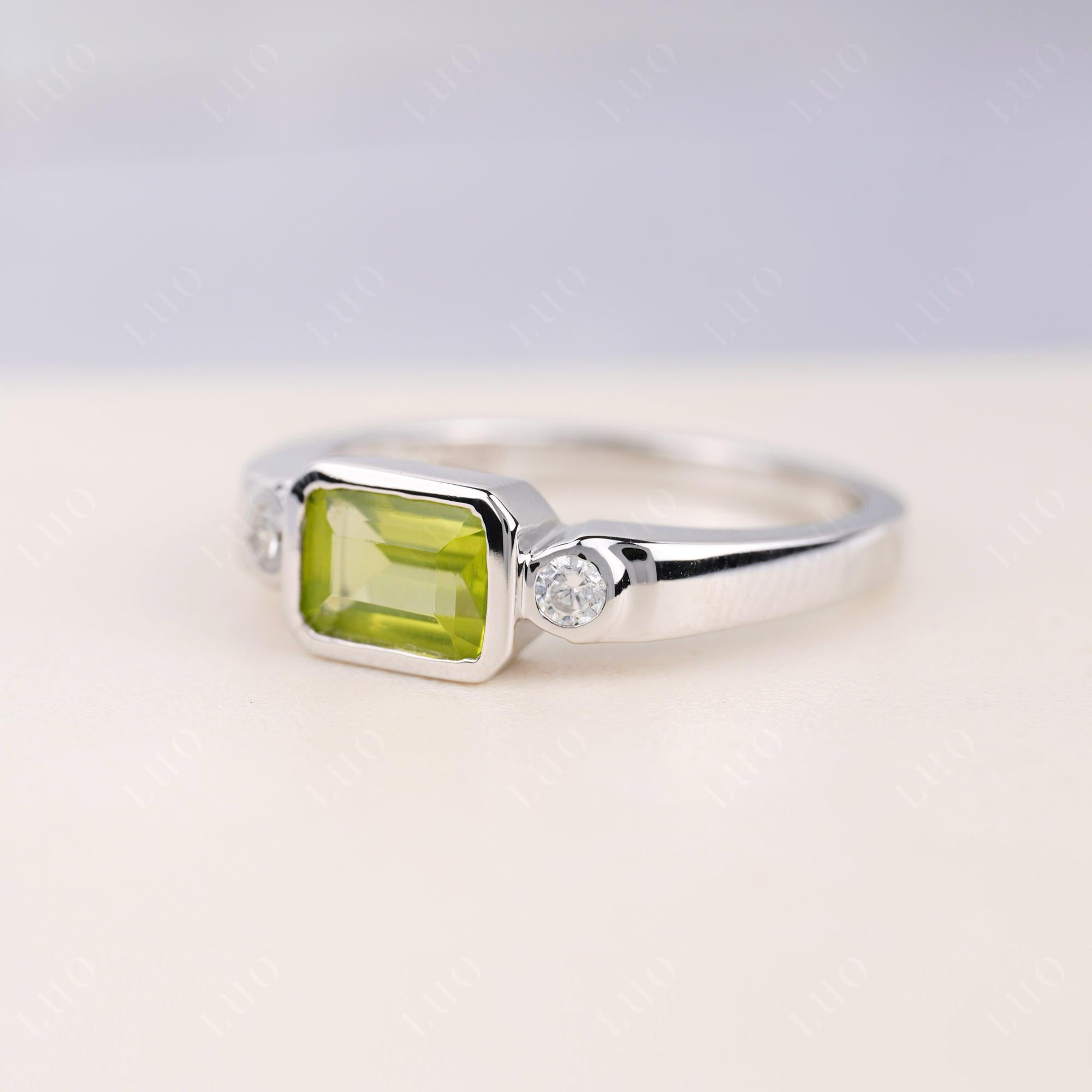 Antique Style Peridot East West Ring - LUO Jewelry 