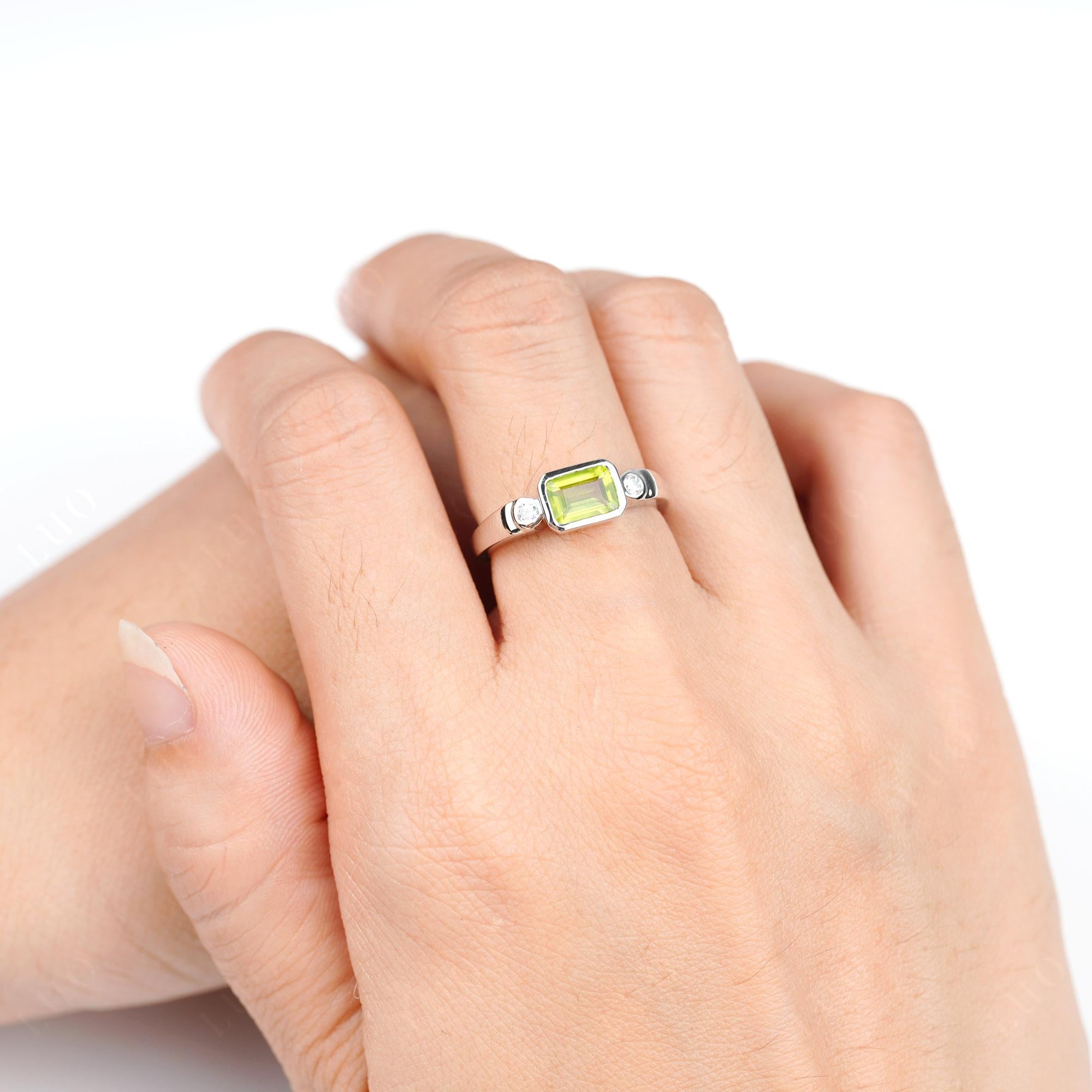 Antique Style Peridot East West Ring - LUO Jewelry 