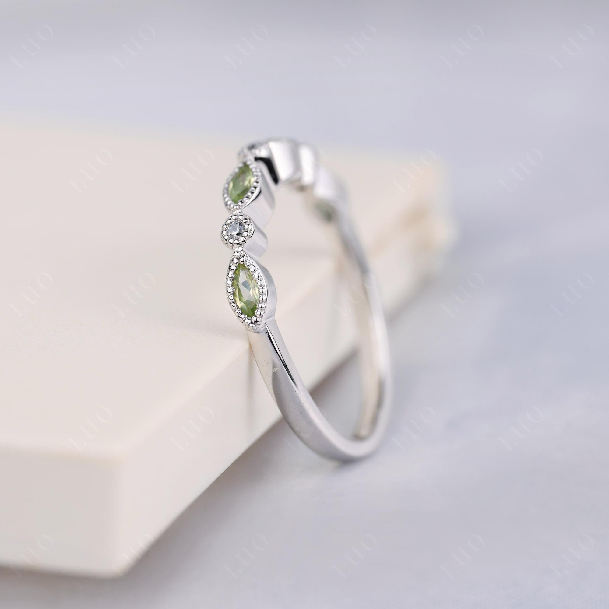 Peridot Milgrain Band Ring - LUO Jewelry 