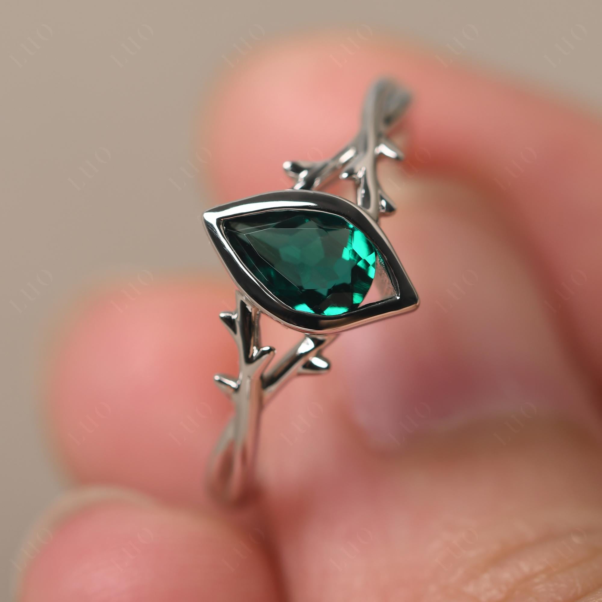 Emerald Twig Bezel Set Ring - LUO Jewelry 