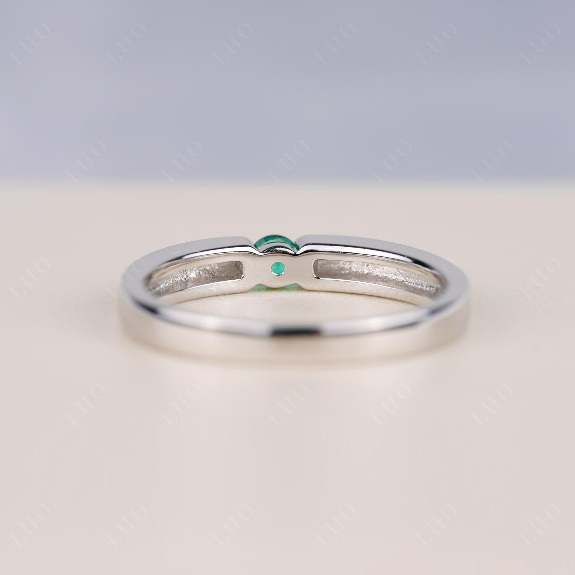 Emerald Solitaire Band Ring - LUO Jewelry 