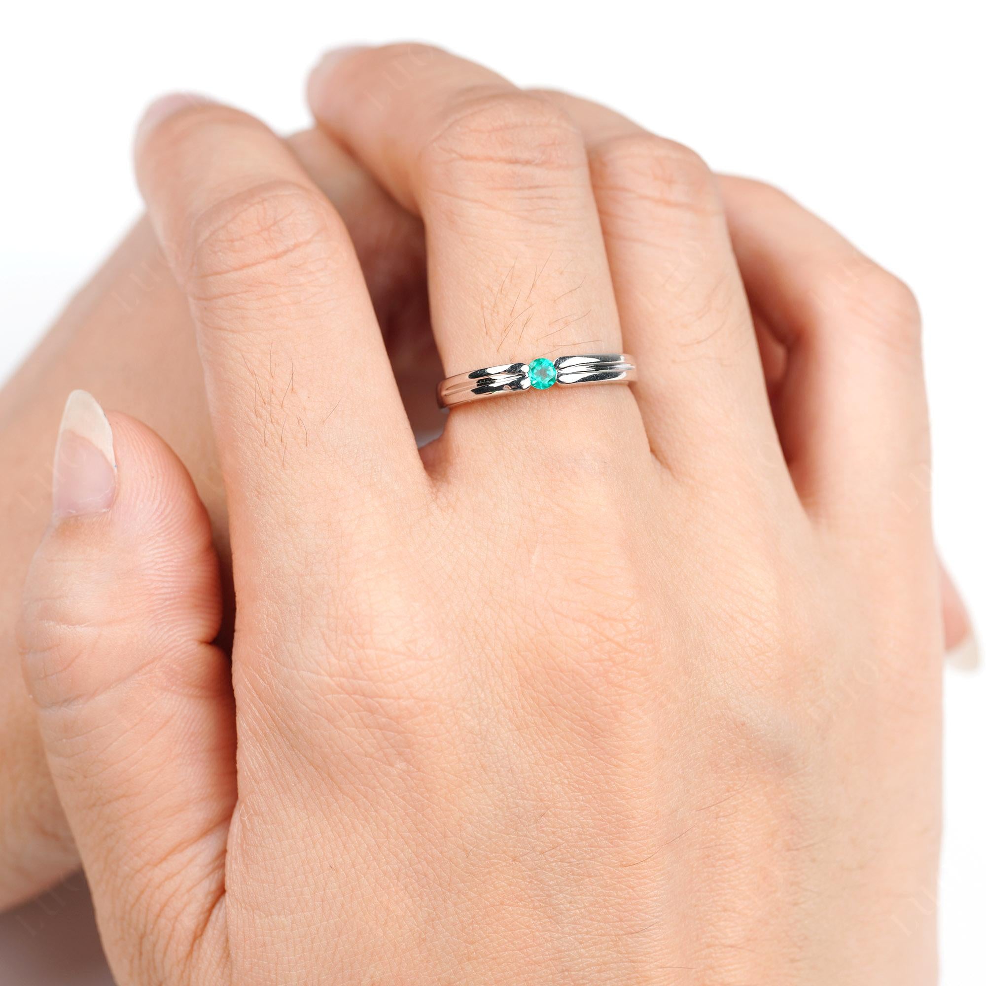 Emerald Solitaire Band Ring - LUO Jewelry 