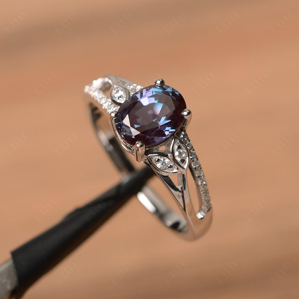 Oval Cut Alexandrite Ring - LUO Jewelry 