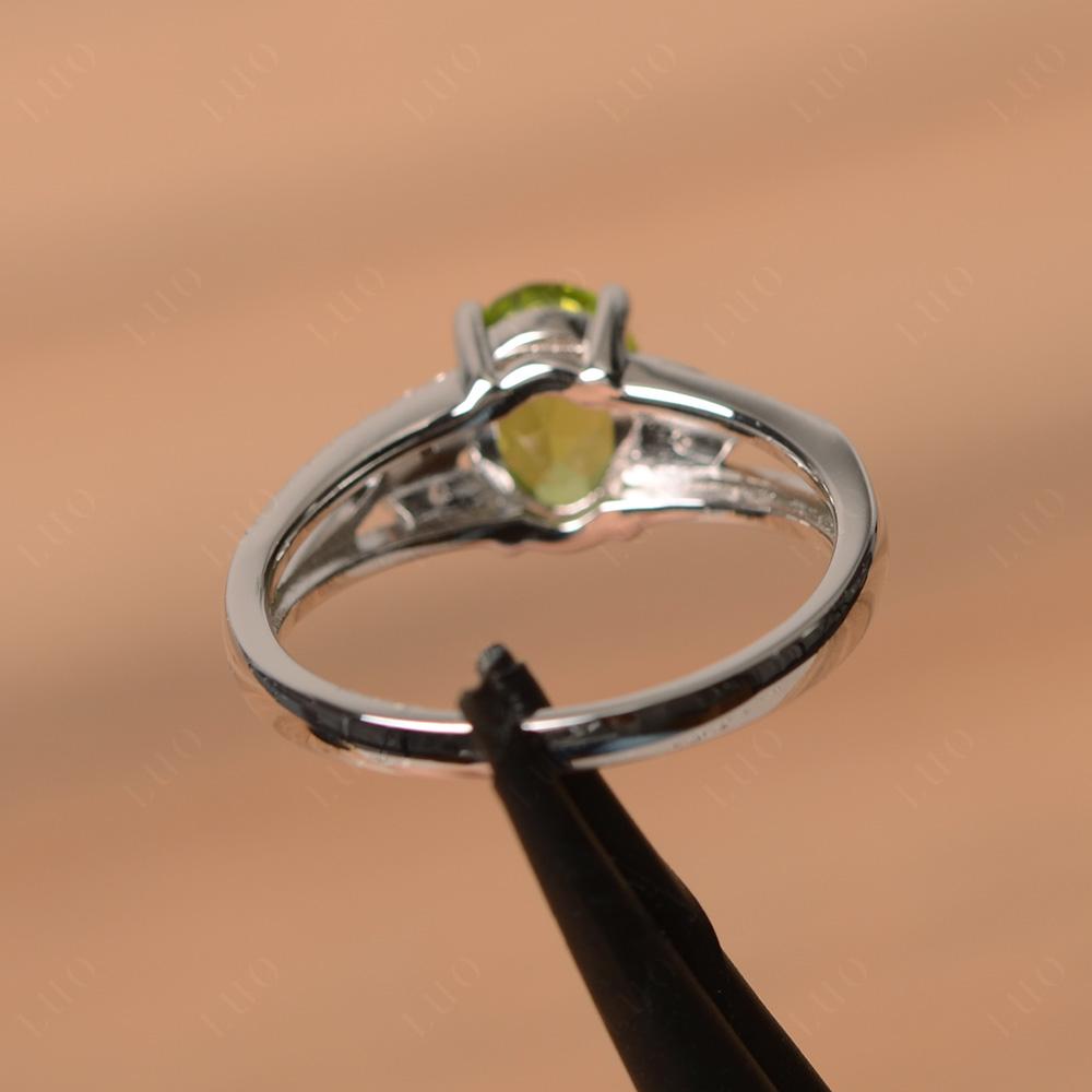 Oval Cut Peridot Ring - LUO Jewelry 