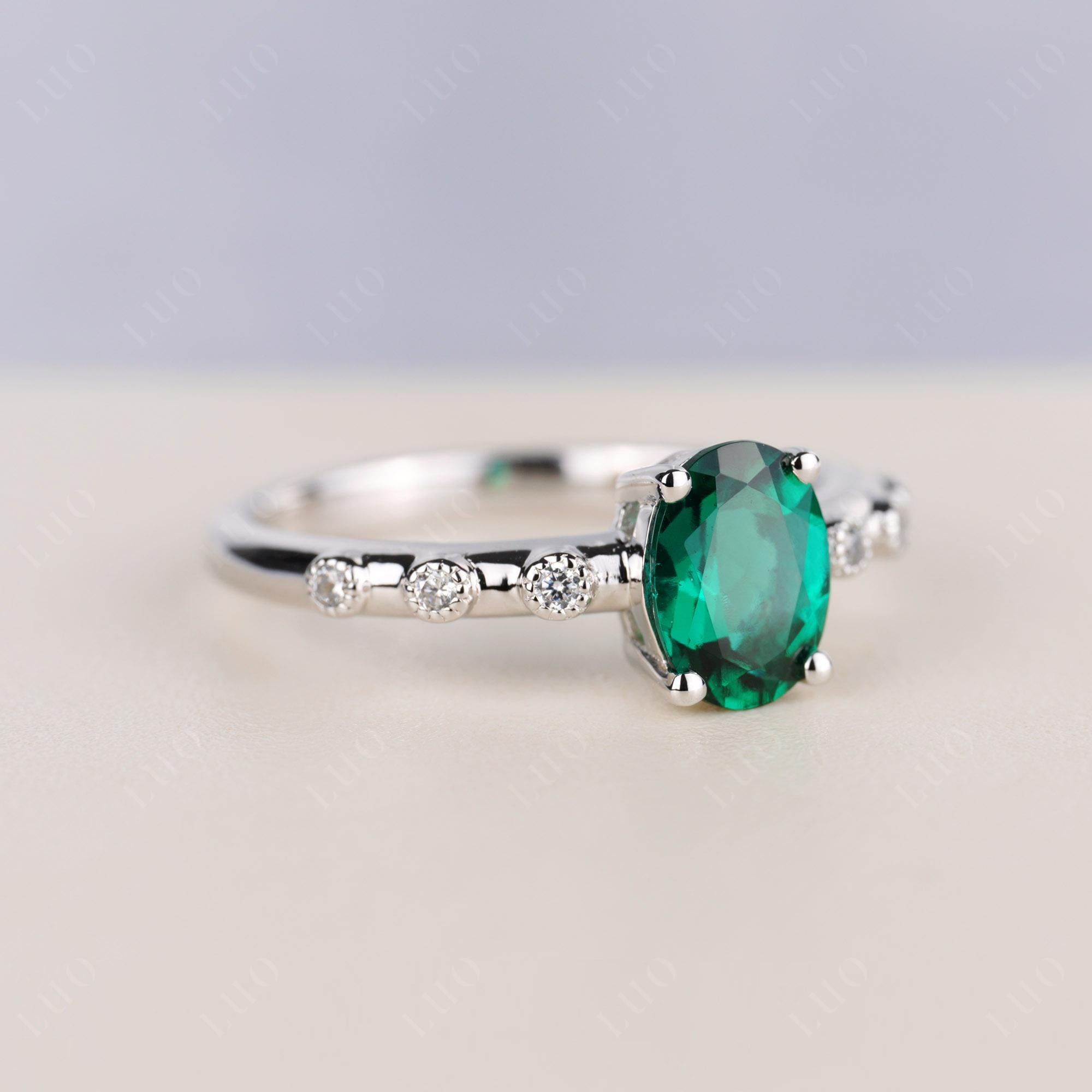 Antique Oval Cut Emerald Ring - LUO Jewelry 