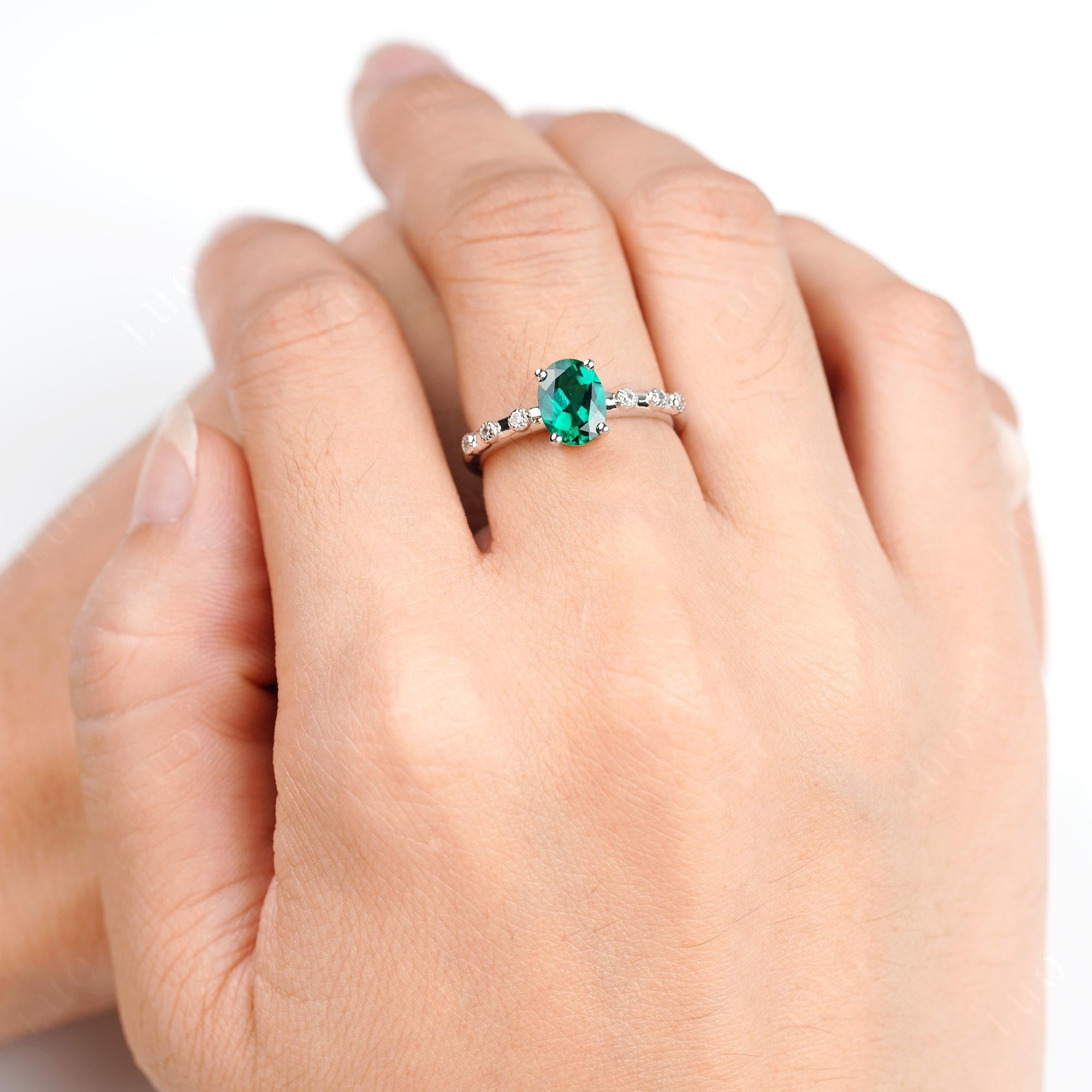 Antique Oval Cut Emerald Ring - LUO Jewelry 