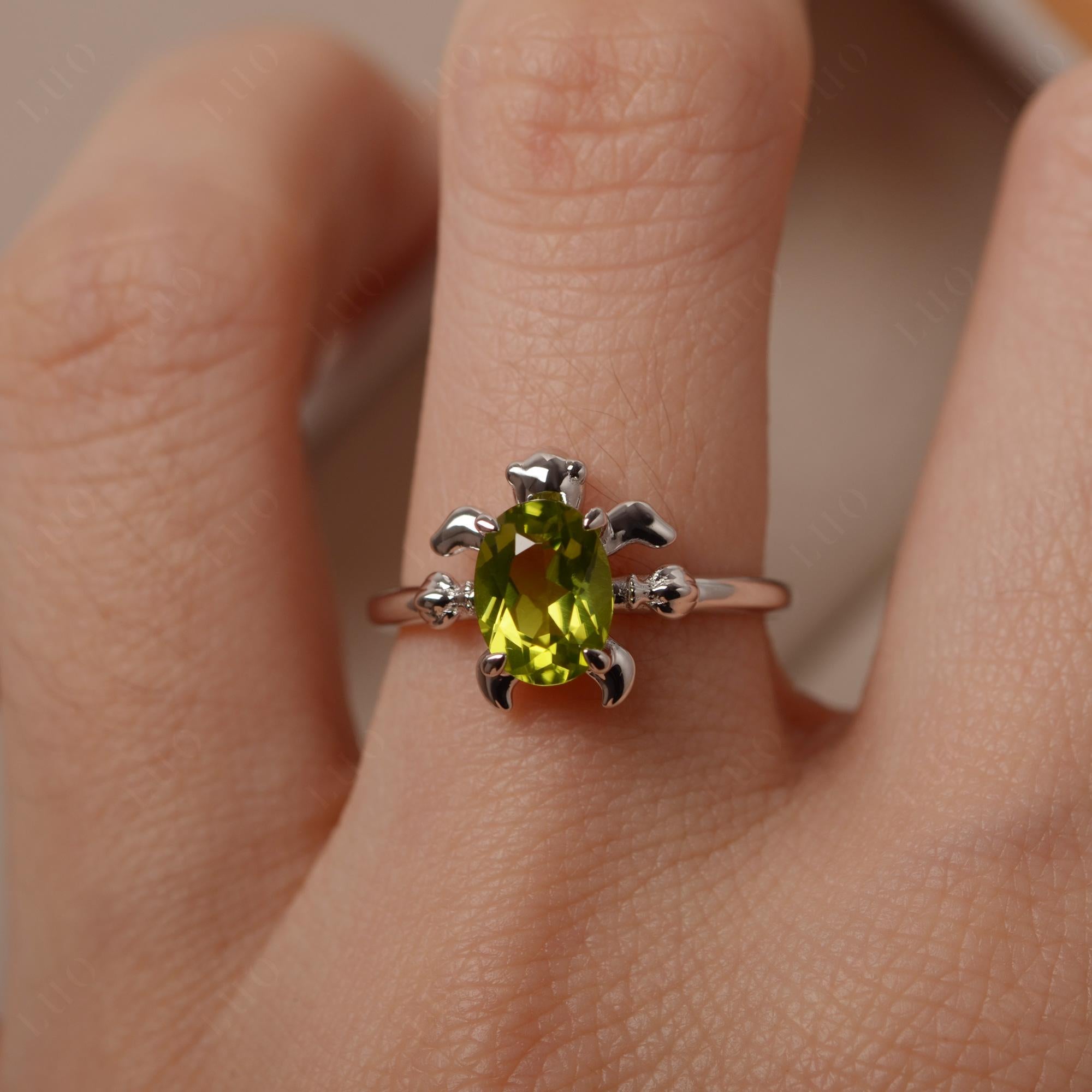 Peridot Sea Turtle Ring - LUO Jewelry 