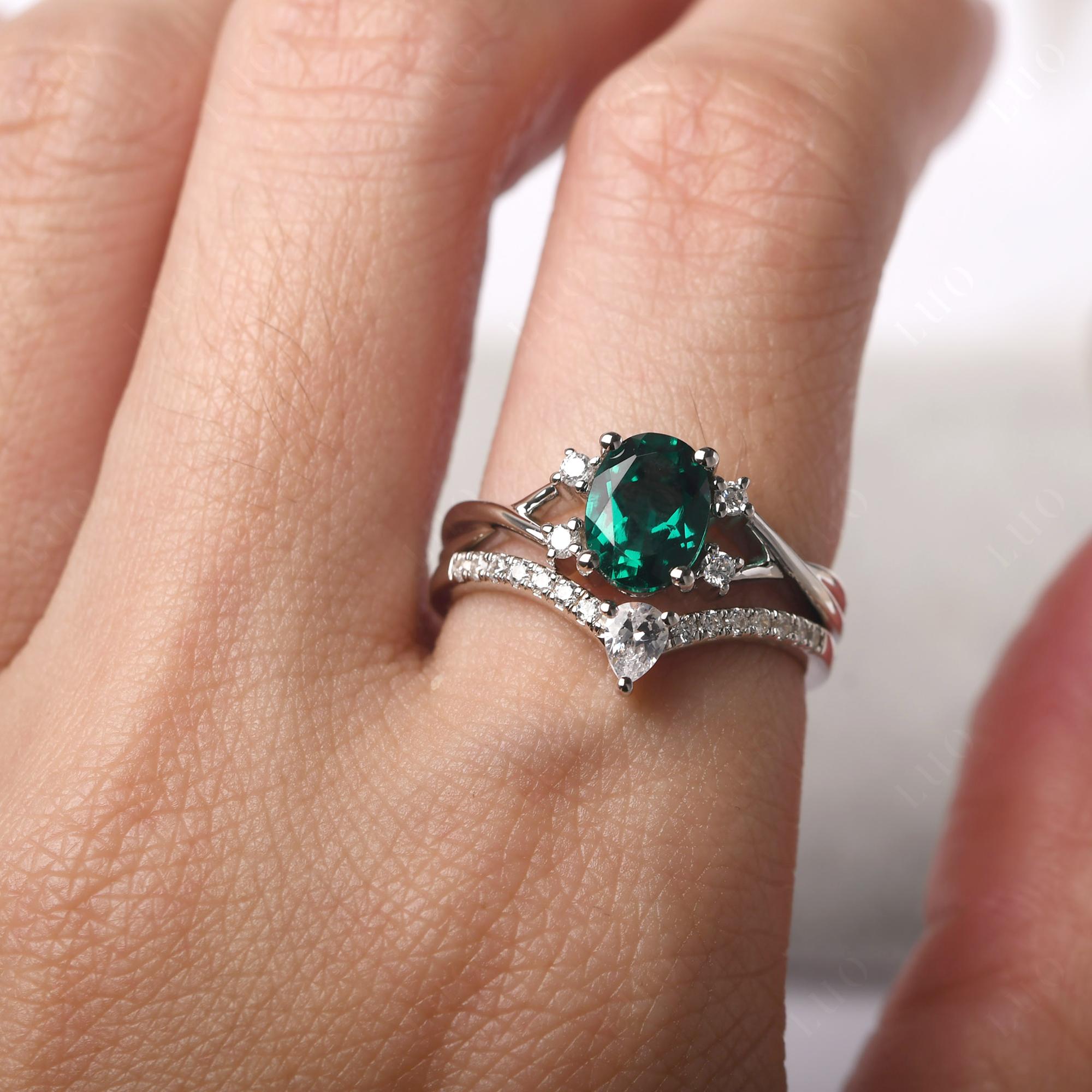 Oval Emerald Wedding Ring Set - LUO Jewelry 