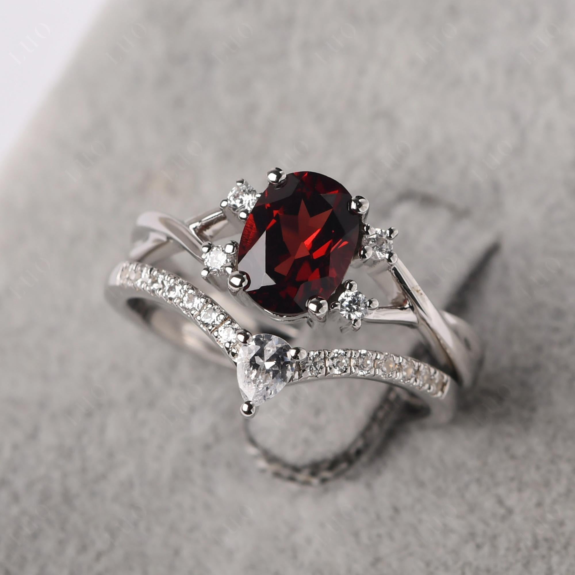 Garnet Oval Engagement Ring with Wedding Band - LUO Jewelry 