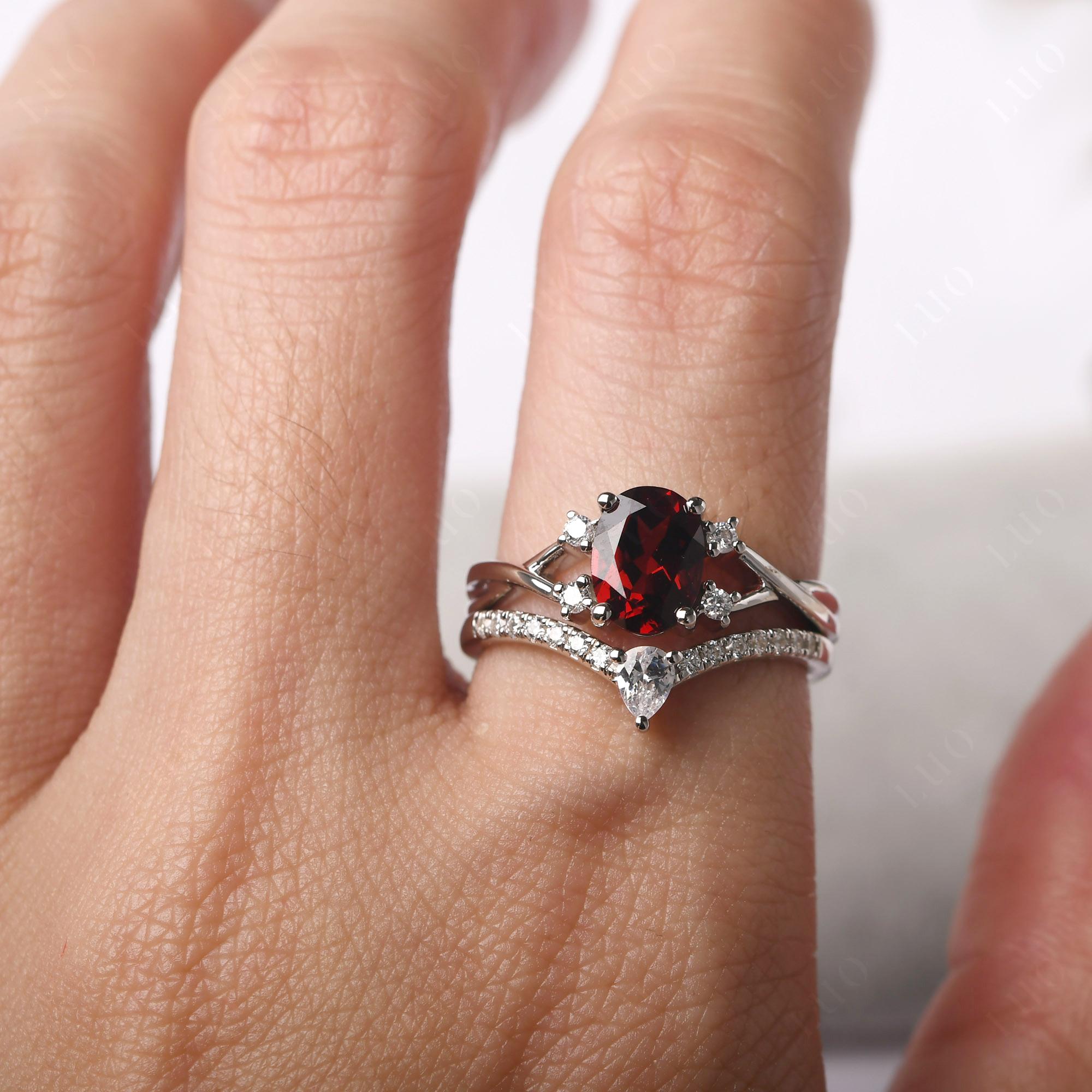 Garnet Oval Engagement Ring with Wedding Band - LUO Jewelry 