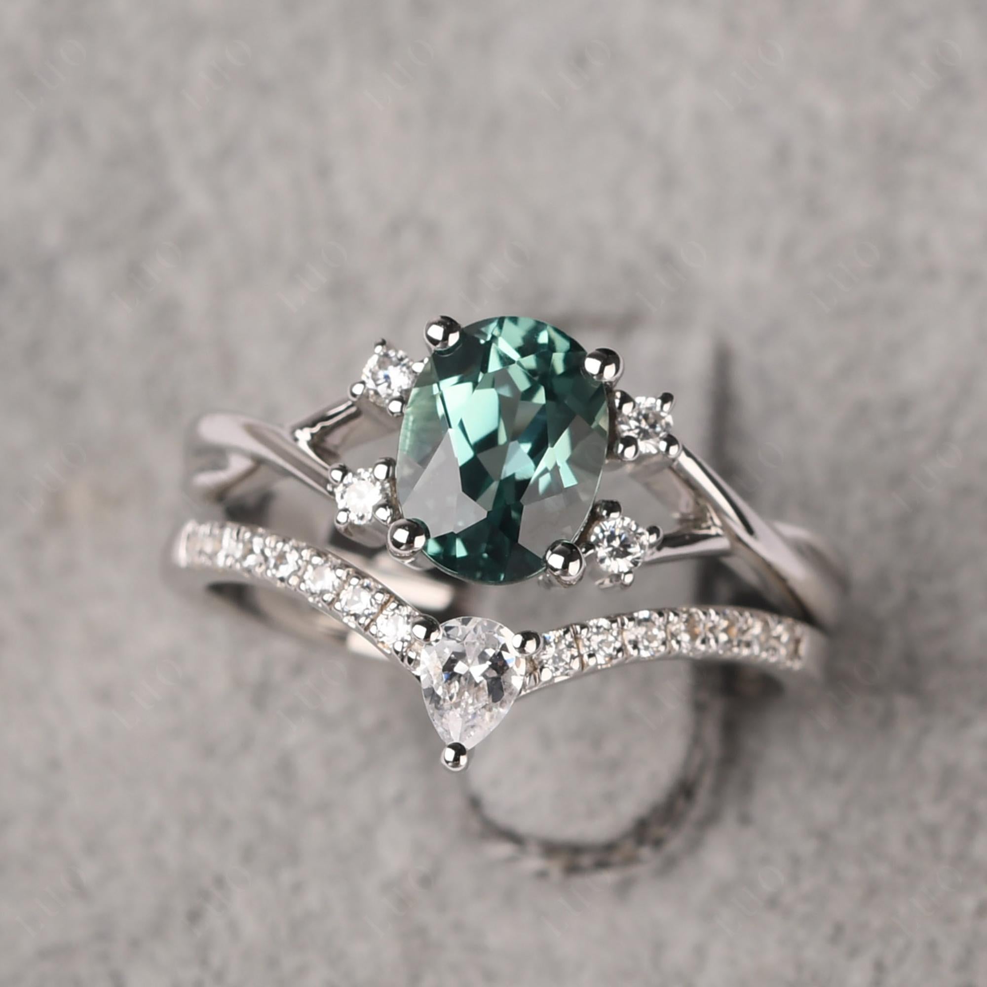 Green Sapphire Oval Engagement Ring with Wedding Band - LUO Jewelry 