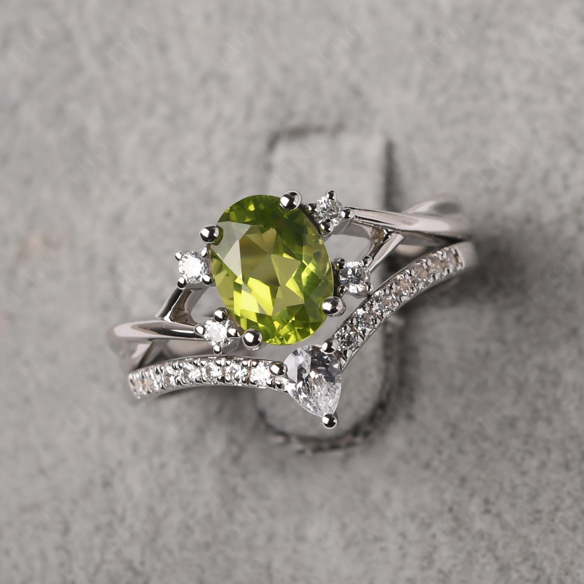 Oval Peridot Wedding Ring Set - LUO Jewelry 