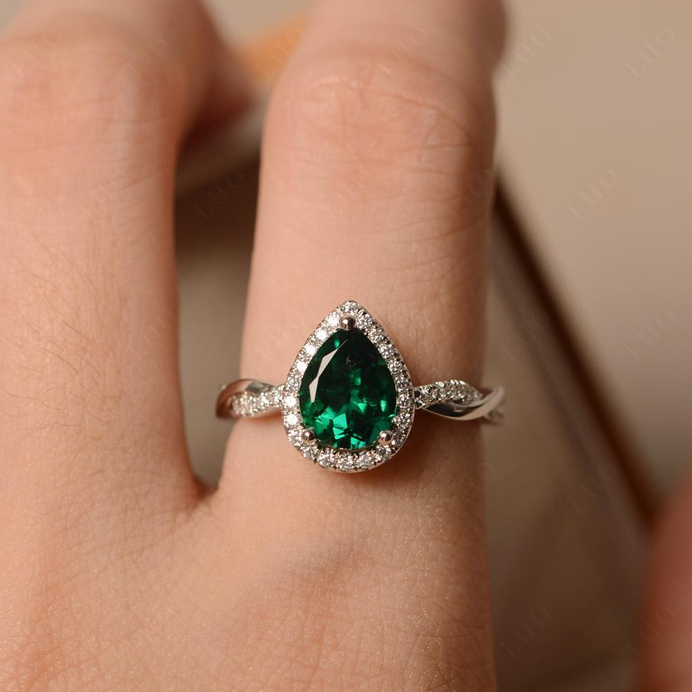 Emerald Twisted Band Engagement Ring - LUO Jewelry 