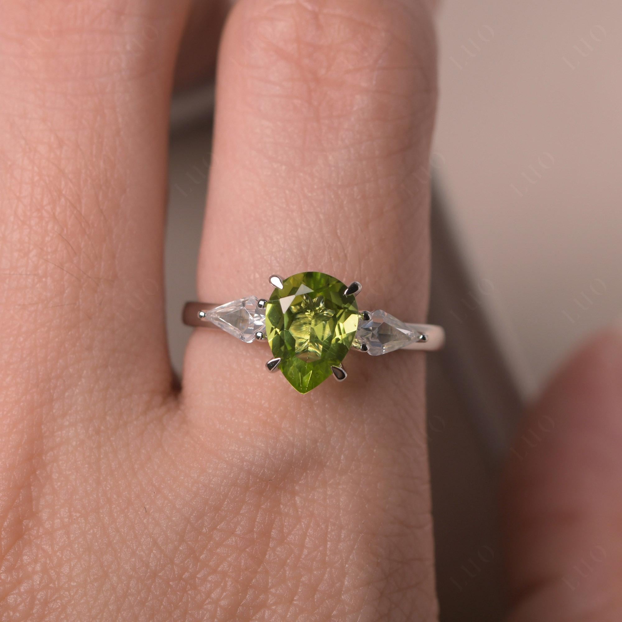 Natural sale Peridot Drop Pear Crown Ring