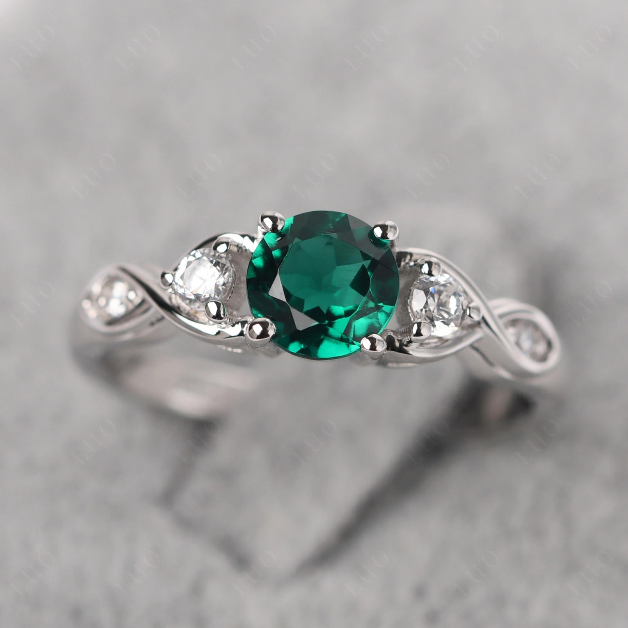 Emerald Twisted Ring - LUO Jewelry 