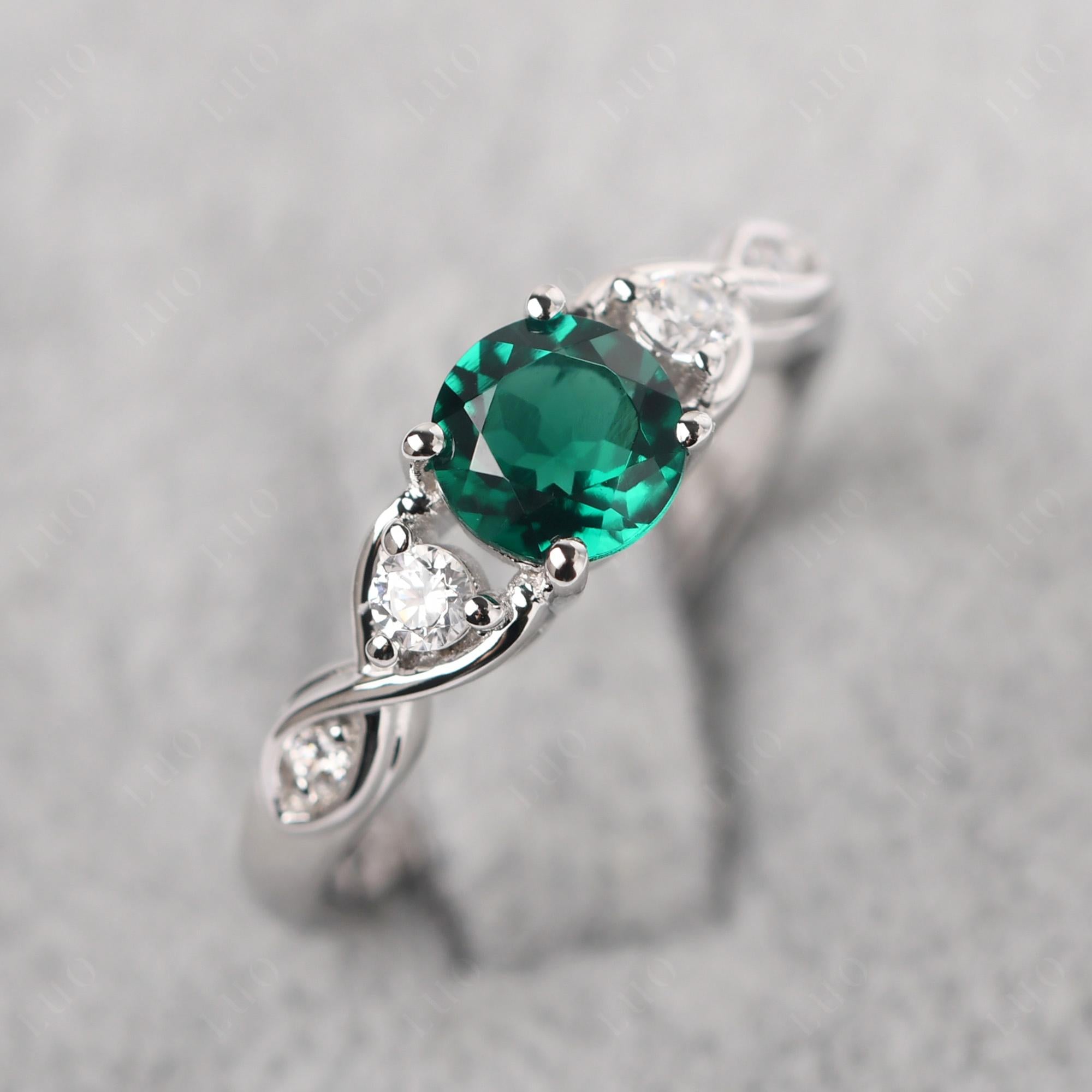 Emerald Twisted Ring - LUO Jewelry 