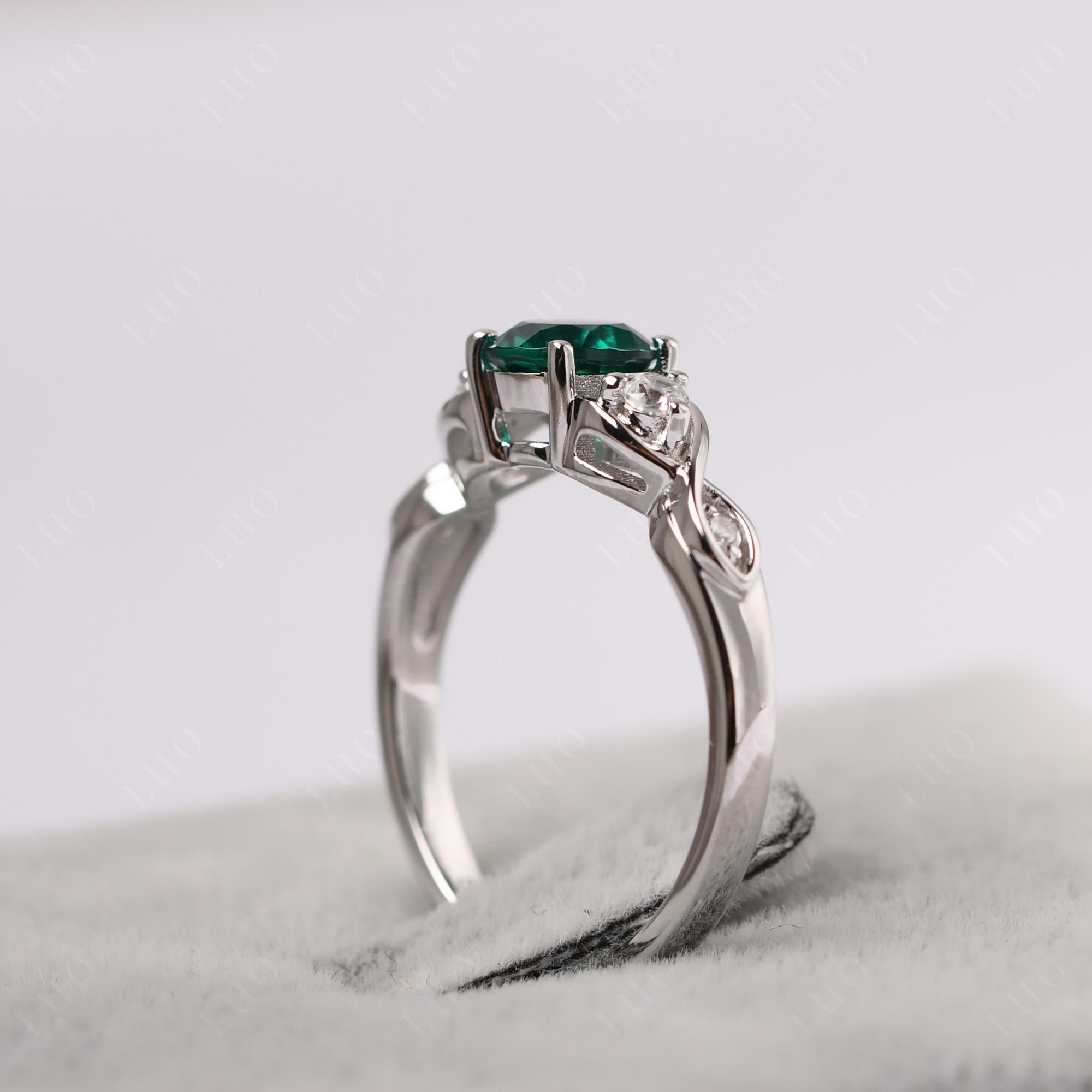 Emerald Twisted Ring - LUO Jewelry 