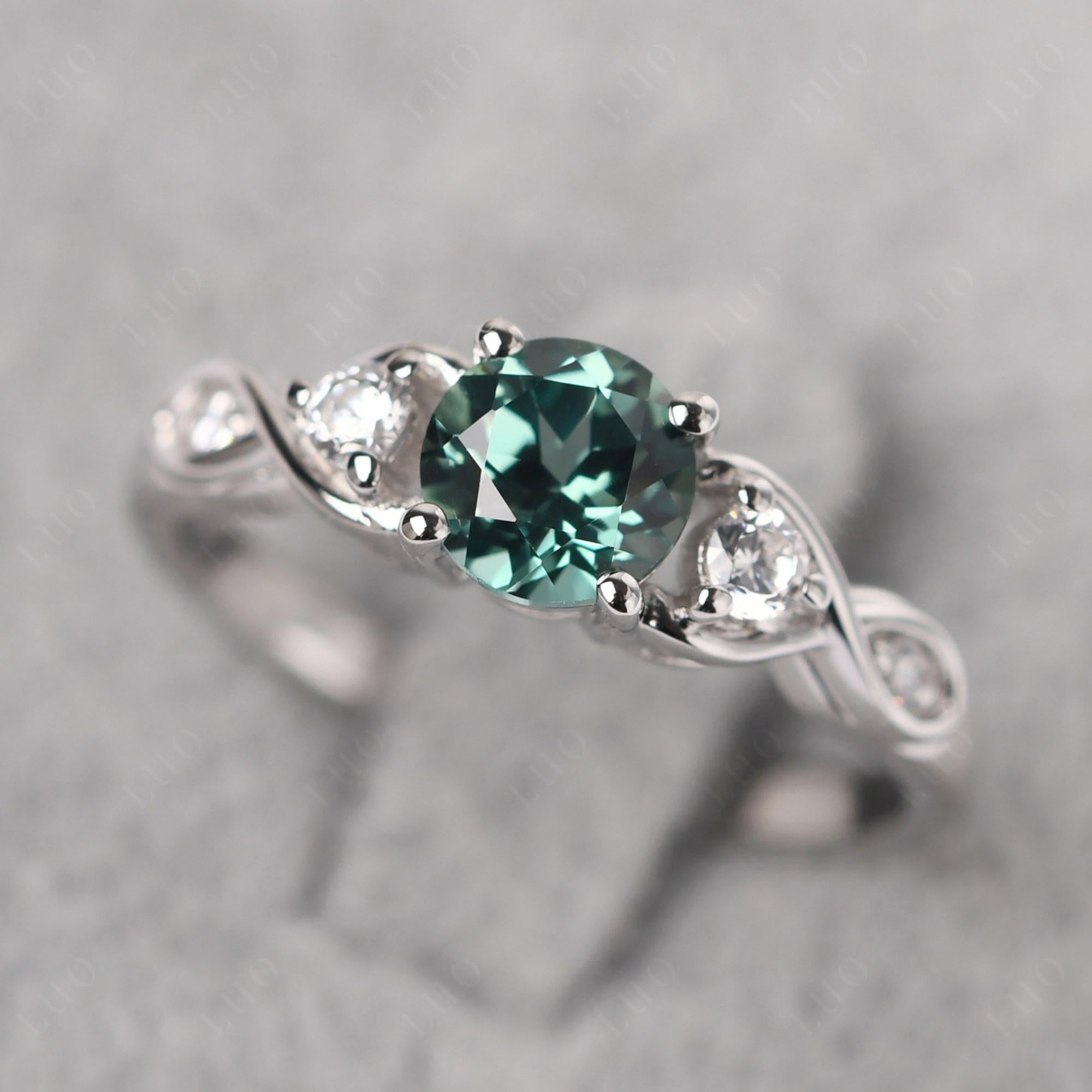 Green Sapphire Twisted Ring - LUO Jewelry 