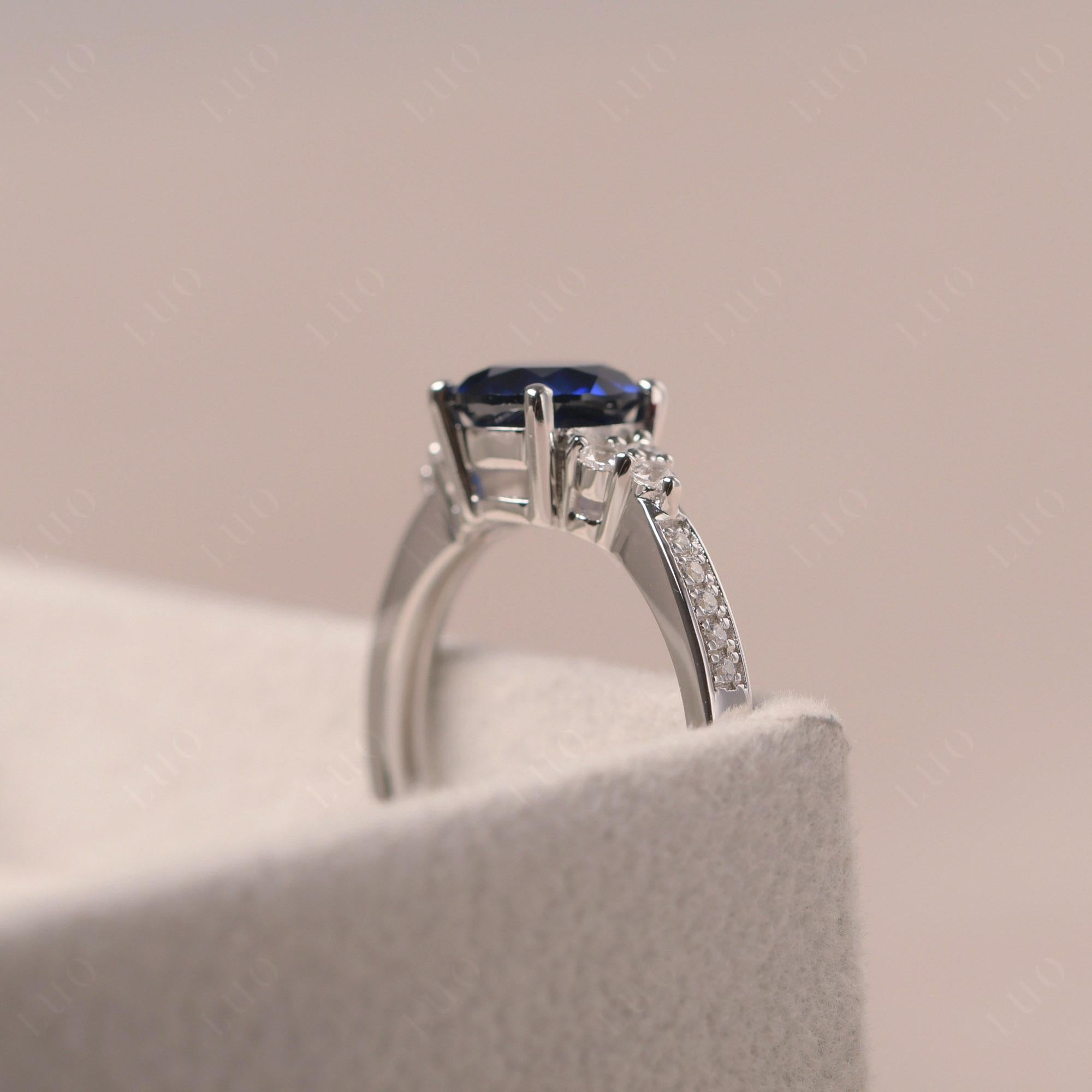 Round Cut Sapphire Engagement Ring - LUO Jewelry 