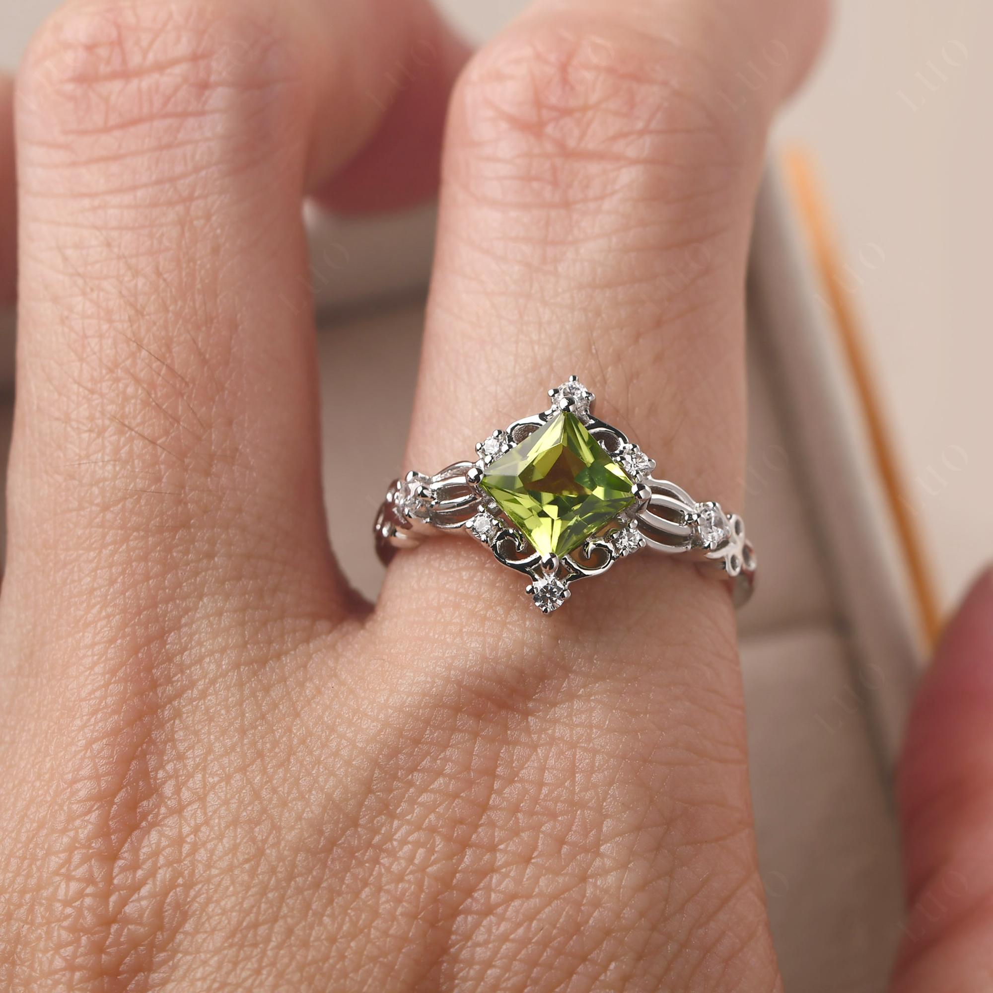 Princess Cut Peridot Art Deco Ring - LUO Jewelry 