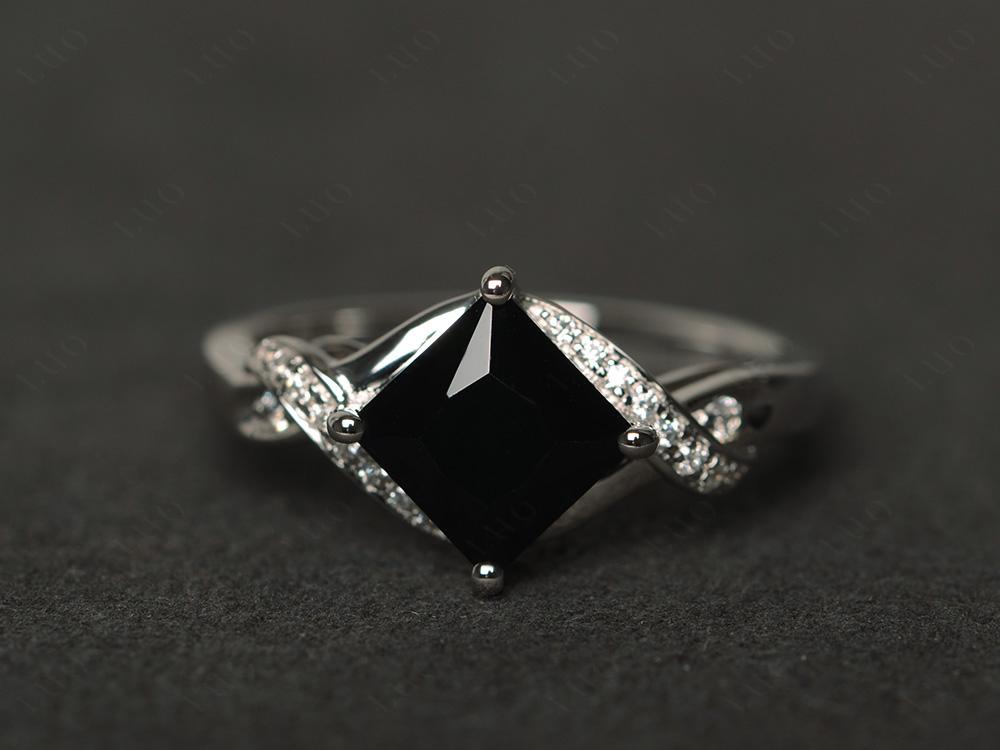 Black Spinel Twisted Promise Ring - LUO Jewelry 