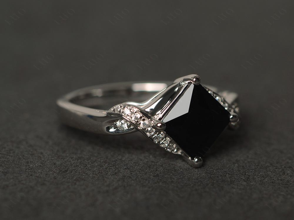 Black Spinel Twisted Promise Ring - LUO Jewelry 