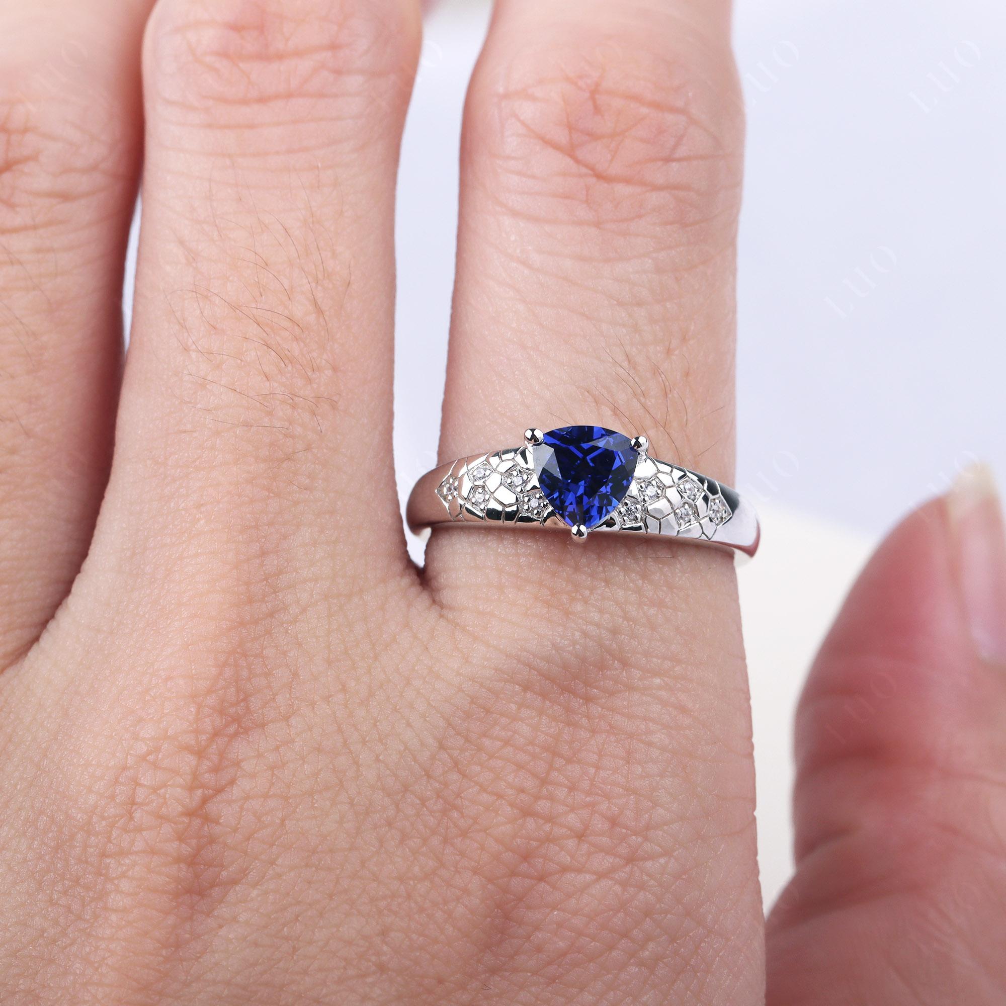 Sapphire Cracked Ring | LUO Jewelry