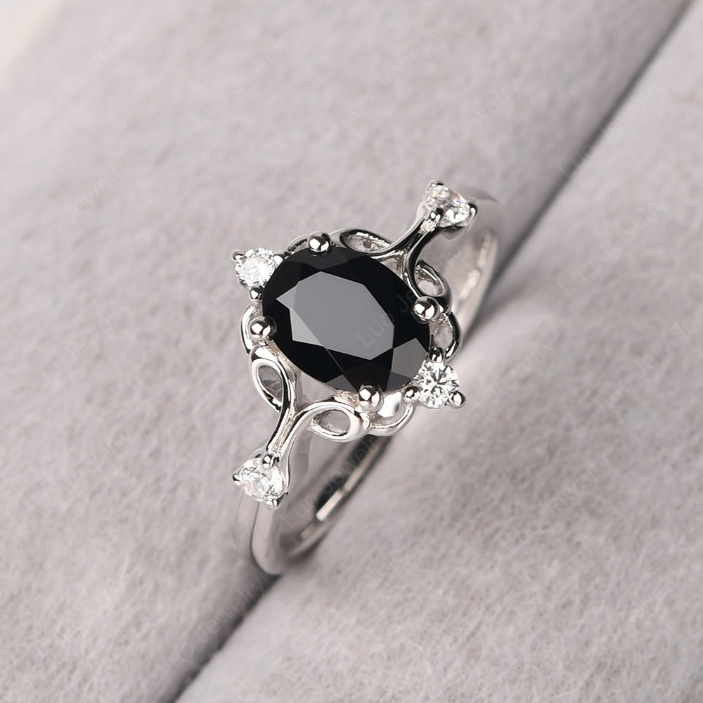 Vintage black stone deals ring