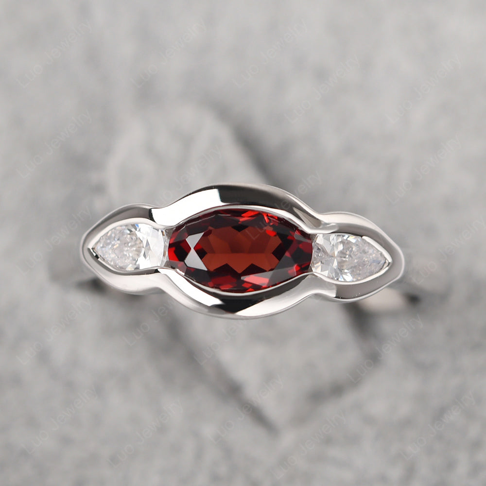 Moonlight 3-piece garnet gemstone popular ring set