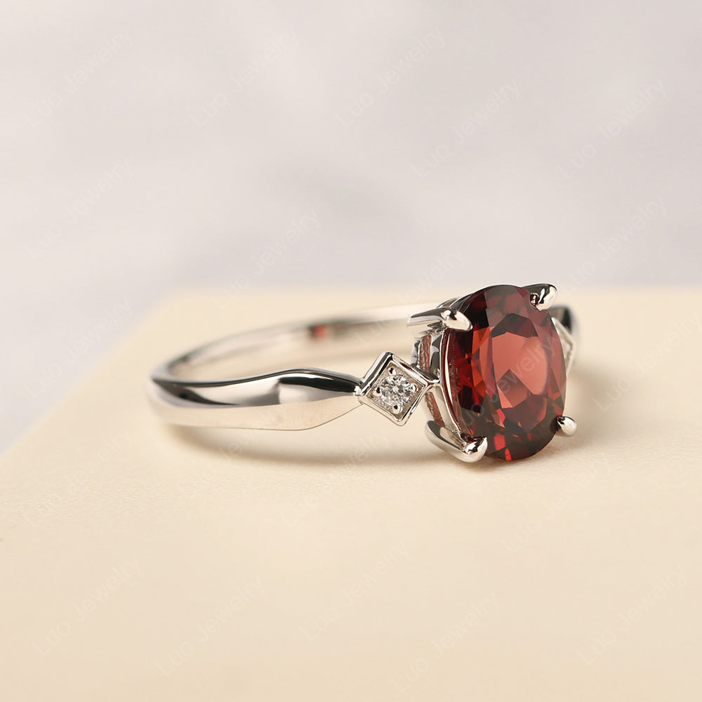 Vintage style outlet garnet rings