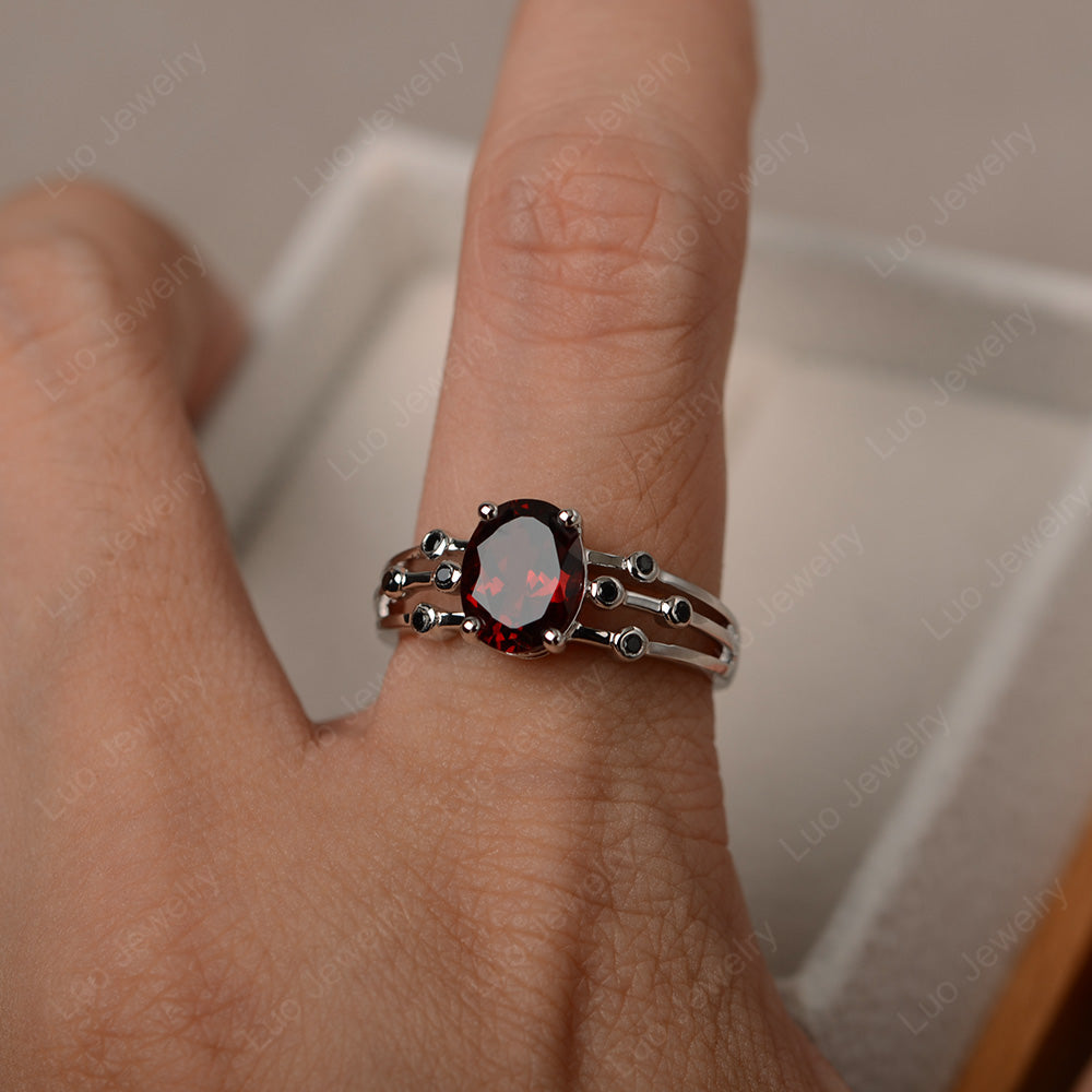 Oval Shaped Garnet Ring Art Deco Silver - LUO Jewelry