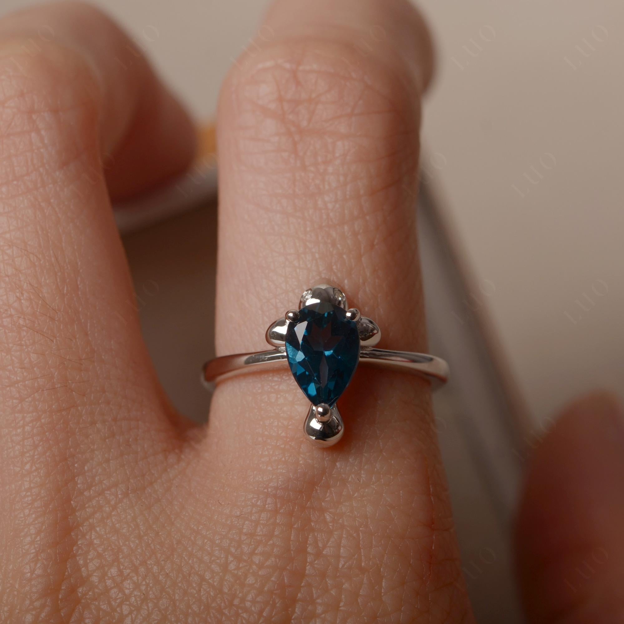 Pear Shaped London Blue Topaz Sea Lion Ring | LUO