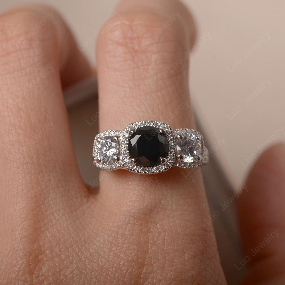 Anillo oro discount con piedra negra